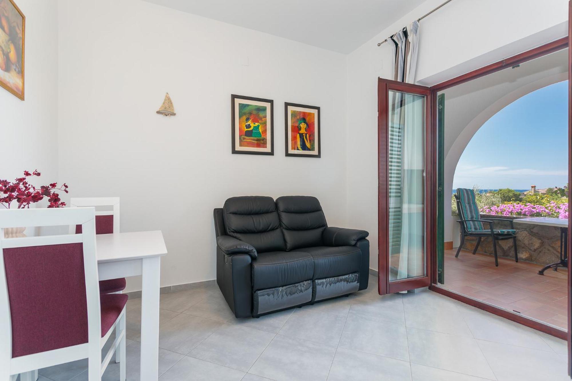 Apartments Delfin Krk Town Exterior photo